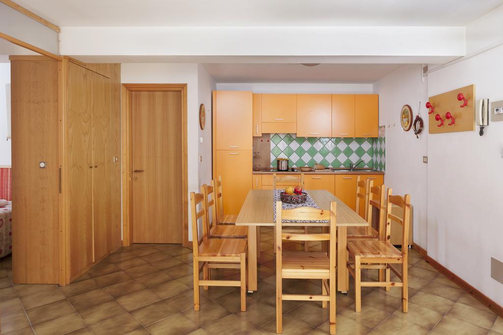 פאסו סן פלגרינו Residence Rododendro חדר תמונה